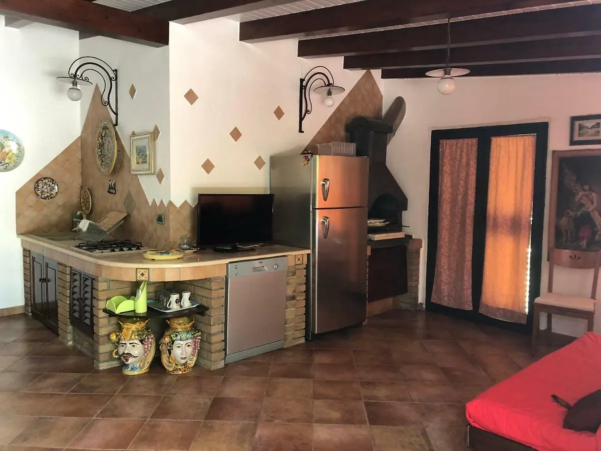 Casale Mediterraneo Villa Barcellona-Pozzo di Gotto Semesterbostad